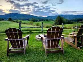Mountain Views & Tranquil Surroundings.  Hot Tub! - Image 2