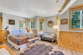 Dog Friendly • Close to Monarch Mountain • King Bed - Image 4