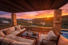 Beautiful Villa With Private Pool - Image 2