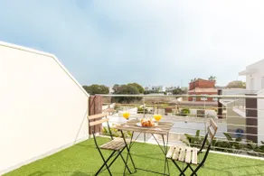 Horizon Blue | Suite with private pool | Parking - Image 3