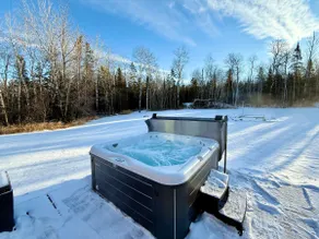 Lester River Retreat - 8 miles to Downtown Duluth - Image 3
