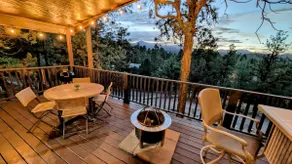4BR Midtown Chalet, Cabin W/Sierra Blanca Views - Image 2