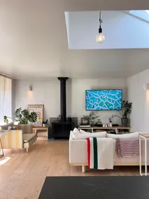 Newly Remodeled Coastal Retreat - Image 2