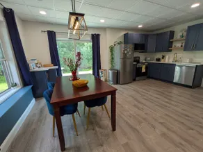 Spacious and peaceful garden apartment - Image 3