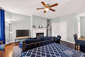 DC Shaw's Spacious Condo w/ a Paris-Themed Suite - Image 4