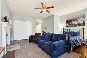 DC Shaw's Spacious Condo w/ a Paris-Themed Suite - Image 3