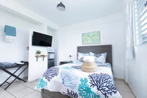 Mar Azul Studio - Surf Getaway with Gazebo & BBQ - Image 4