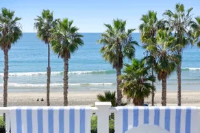 #1 Location, Year Round Sandy Beach, Steps to Restaurants - Image 2