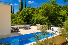 Last minute discount villa for 8 with heated pool - Image 2