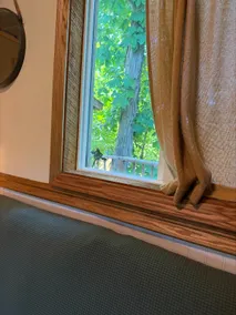 Cozy 2-Bedroom River Cabin with Private Dock - Image 5