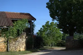Charming stone house with view over the hills - Image 3