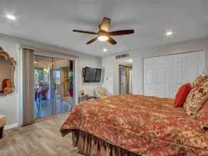 Waterfront 1st Floor Heated Pool & Spa 2 Bed 2 - Image 3