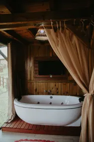 Rustic Chalet/Bathtub/Pool/Chácara das Estrelas - Image 2