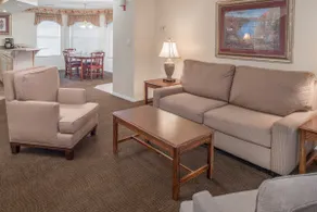 Great Relaxing Overnight Stay! Free Parking, Pool - Image 2