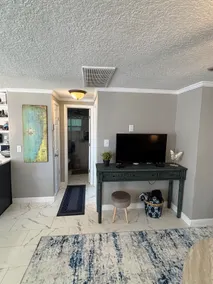 Gorgeous Seaside Seashell Cottage! - Image 3