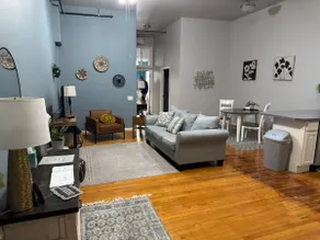 *Cozy Downtown Stay* (Private apt. Self check-in) - Image 2