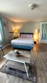 Historic 2F Apartment • Near SGMC & VSU - Image 3