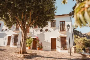 Grazalema - Casita La Calma - Incredible views, Clima Frio-Calor, Wifi & Private Parking optional - Image 2