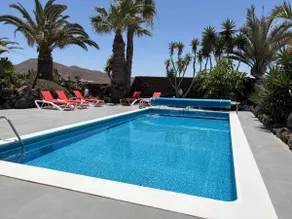 Stylish Desert Oasis with great ocean and mountain views - Image 2