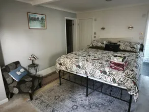 Groombridge 1 Bed self catered flat, can sleep 4 - Image 4