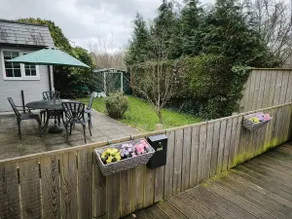 Groombridge 1 Bed self catered flat, can sleep 4 - Image 2