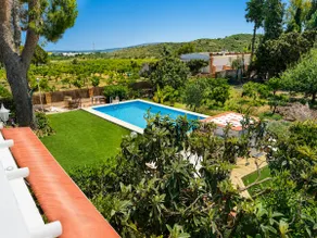 Villa with a pool in the heart of nature. Fresh air. - Image 4