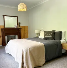 Alpine River Cottage - Image 5