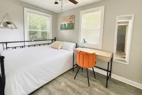 *Long-Stay Friendly | Fast Wi-Fi | Fenced Yard* - Image 2