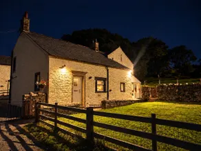 Rattlebeck Farm Cottage and Hot Tub PET FRIENDLY - Image 3