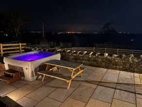 Rattlebeck Farm Cottage and Hot Tub PET FRIENDLY - Image 2
