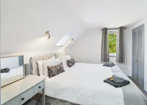 Crows Nest Balcony Suite With Private Sauna - Image 5