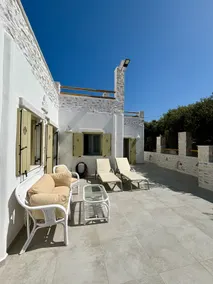 Seaside Antiparos House - Image 4