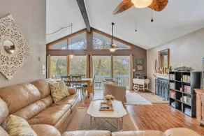 LAKEfront Cottage in Quiet Cove~Kayaks, Fire Pit! - Image 3