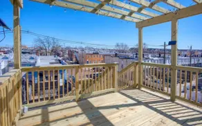 Johns Hopkins Inner Harbor Downtown 5 beds w/deck - Image 3