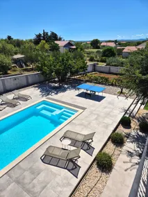 Villa Coleum - with pool and hot tub - Image 4