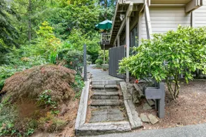 Cozy and Private Apartment: Lake, Hike & Down Town - Image 5