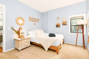 City Lovers Dream 2BR Gem Wooster Square Prk - Image 3
