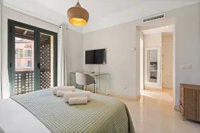 Sotogrande Alboaire- Waterfront luxury 4 bedroom Apt in the Marina of Sotogrande - Image 3