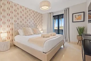 Sotogrande Alboaire- Waterfront luxury 4 bedroom Apt in the Marina of Sotogrande - Image 5