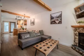 Newly Reno Secluded Mtn Townhome Retreat w/ trail - Image 2