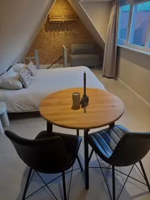 2nd floor guesthouse at Heiloo Station - Image 5