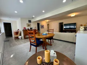 The Bluestone - Spacious 2 bedroom w/central air - Image 4
