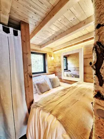 Lodge 2 - The Pretty Chalets - Image 2