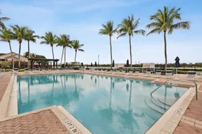 Kasa | Sunny 1BD, Resort-style Pool | Wellington - Image 2