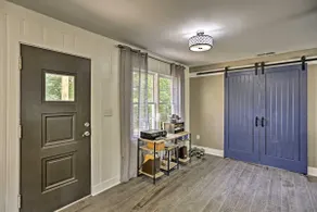Family-Friendly Escape ~ 6 Mi to City Center! - Image 4