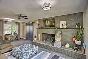 Family-Friendly Escape ~ 6 Mi to City Center! - Image 5
