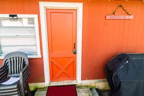 The Honeymoon Hideaway at Swann’s Marina - Image 5