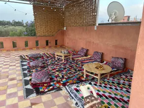 Quiet villa with pool in Marrakech - Image 4
