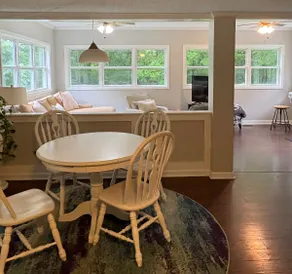 Bungalow Retreat - Pet Friendly - Historic Home in Huntersville - Image 3