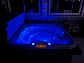 The Bourbon Barrel *Private HOT TUB/BAR* - Image 3
